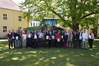 Schülerinnen und Schüler sowie Klassenlehrer und Lehrerinnen der Klassen SGA 11 und SGA 12.